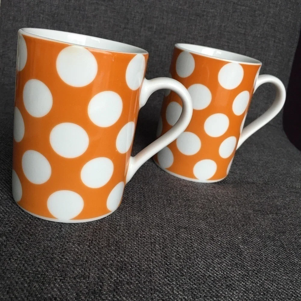 Set/2 Polka Dot Coffee Mugs, Yellow, White, 10 oz